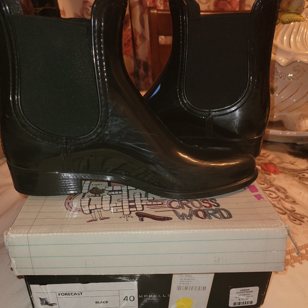 Black patent leather Jeffrey Campbell raincoats Sz 40 - Picture 4 of 7